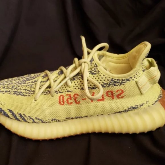 Yeezy Boost 350 v2 main image 4